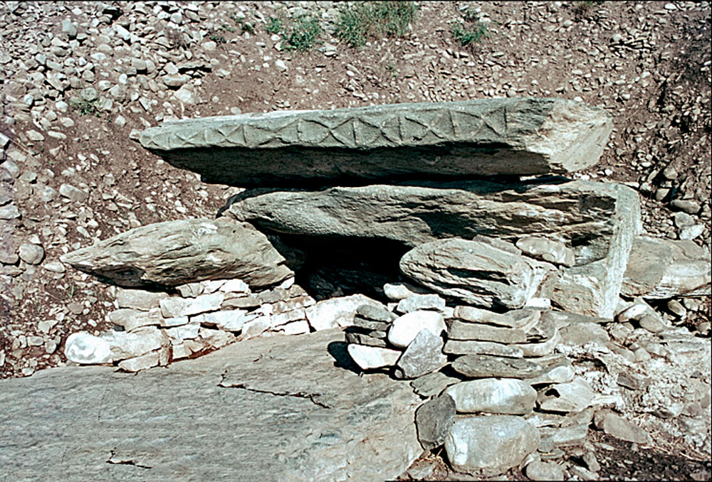 The excavated roofbox structure at Newgrange before it was dismantled.