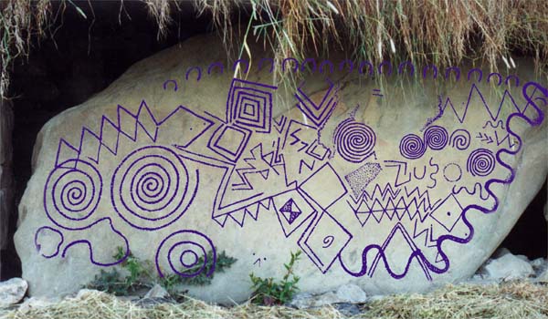 A complex example of the Knowth art style.