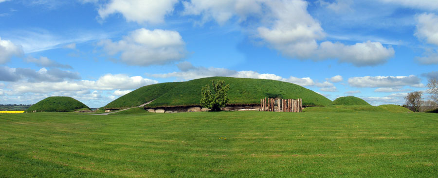  The Great Mound of Knowth. 