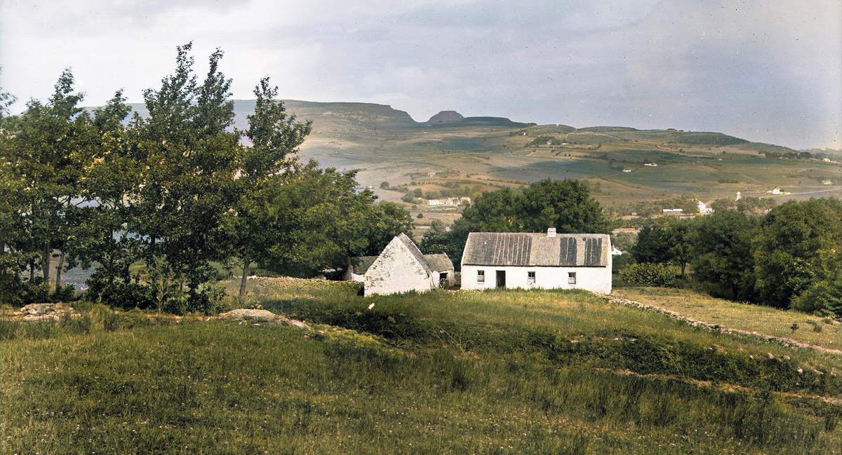 Carrowkeel mountain and Doonaveeragh viewed from Ballinafad.