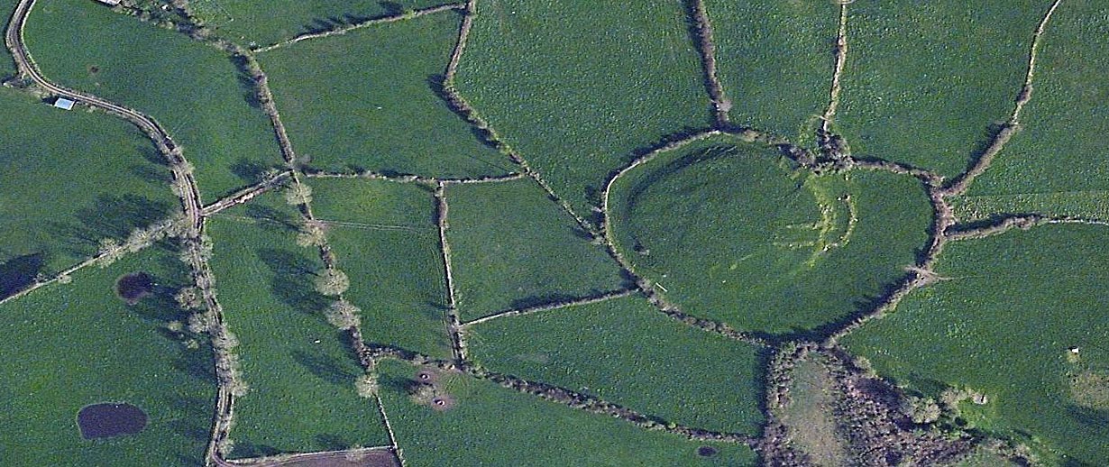 An aerial view of the Caltragh taken from Bing Maps.
