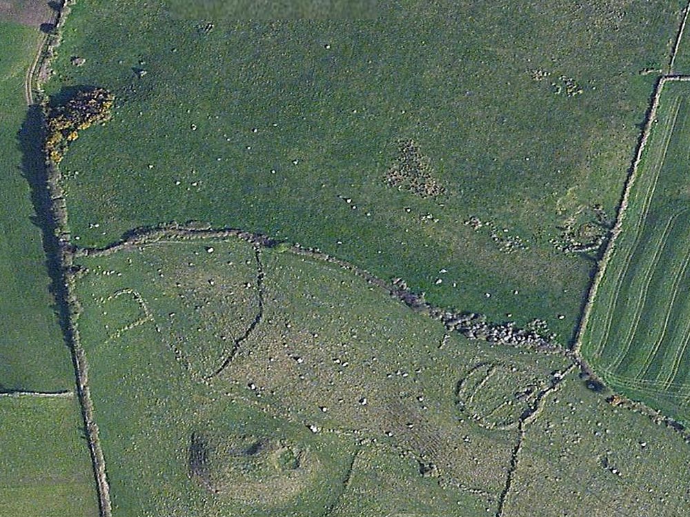 Aerial image of ringfort, from Bing Maps.