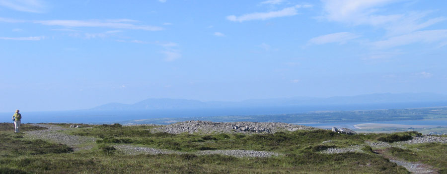 The smaller crufiform passage-grave to the north of Queen Maeve's cairn.