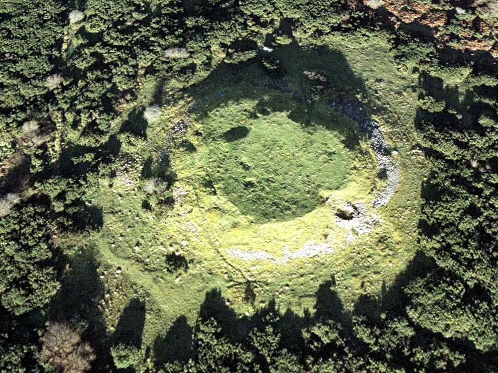 The West cairn on Carns Hill, image from Google Earth.