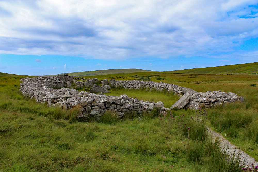 The Cloghanmore court cairn. 