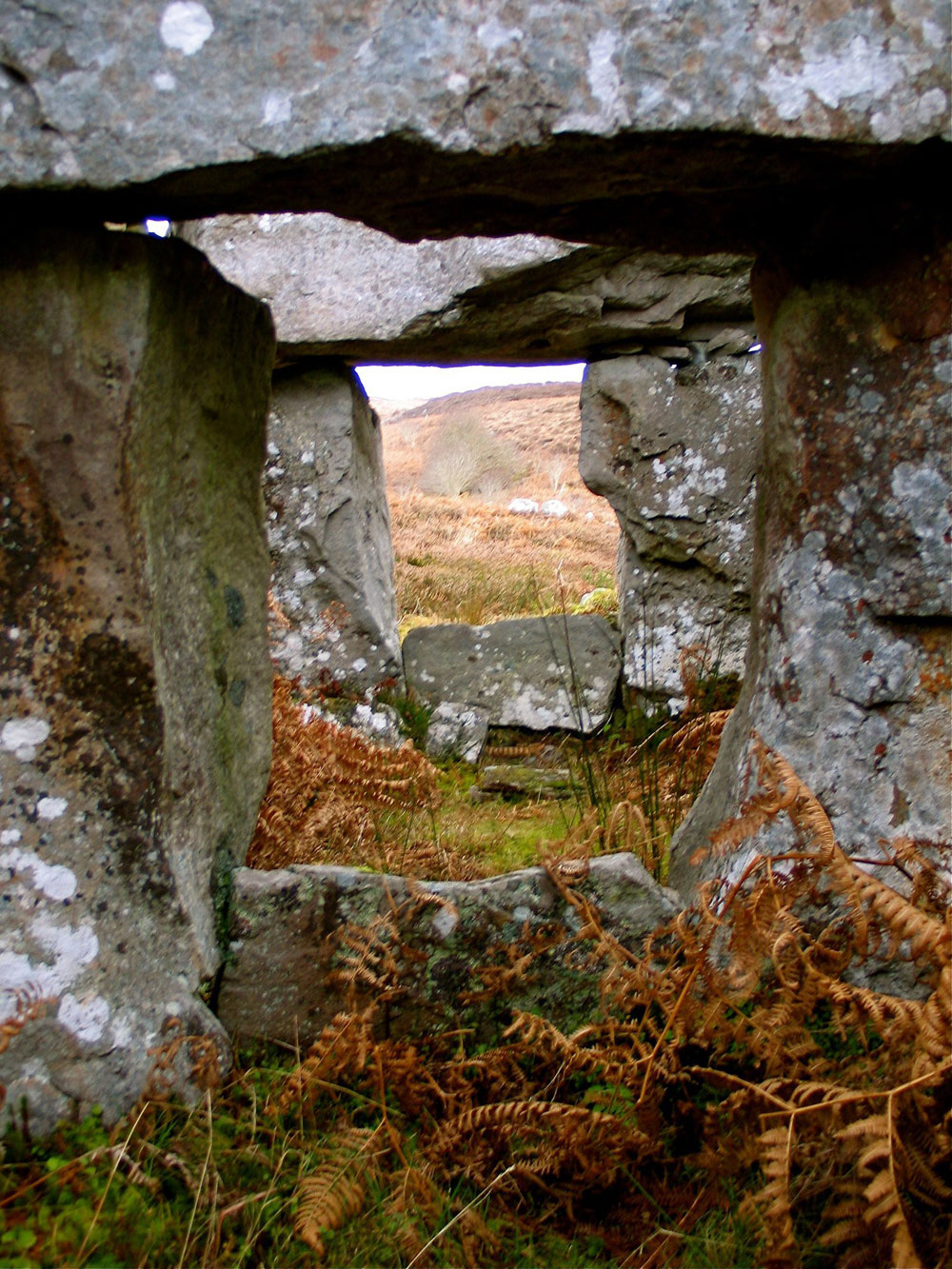 The view from the rear chamber of Croaghbeg out through the inner jambs and entry portal.