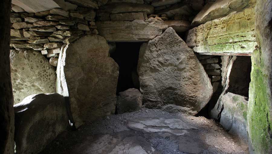 Looking south across the chamber of Cairn T.