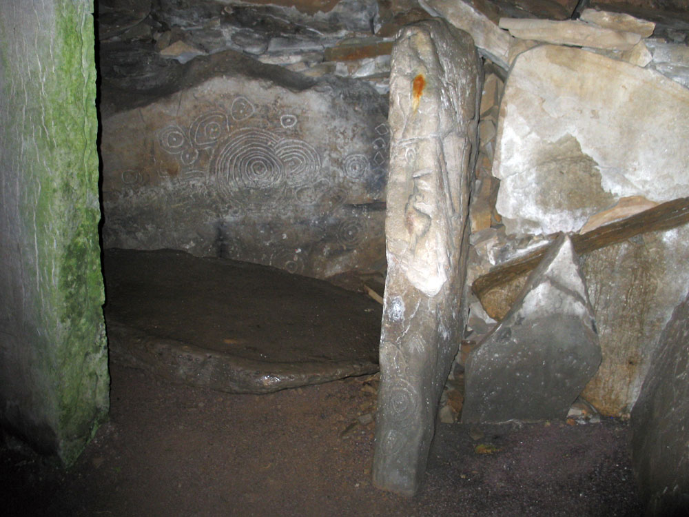 Carved corbel in Cairn L.