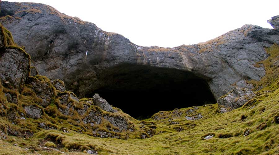 Looking up into the massive mouth of Diarmuid and Grainne's cave.